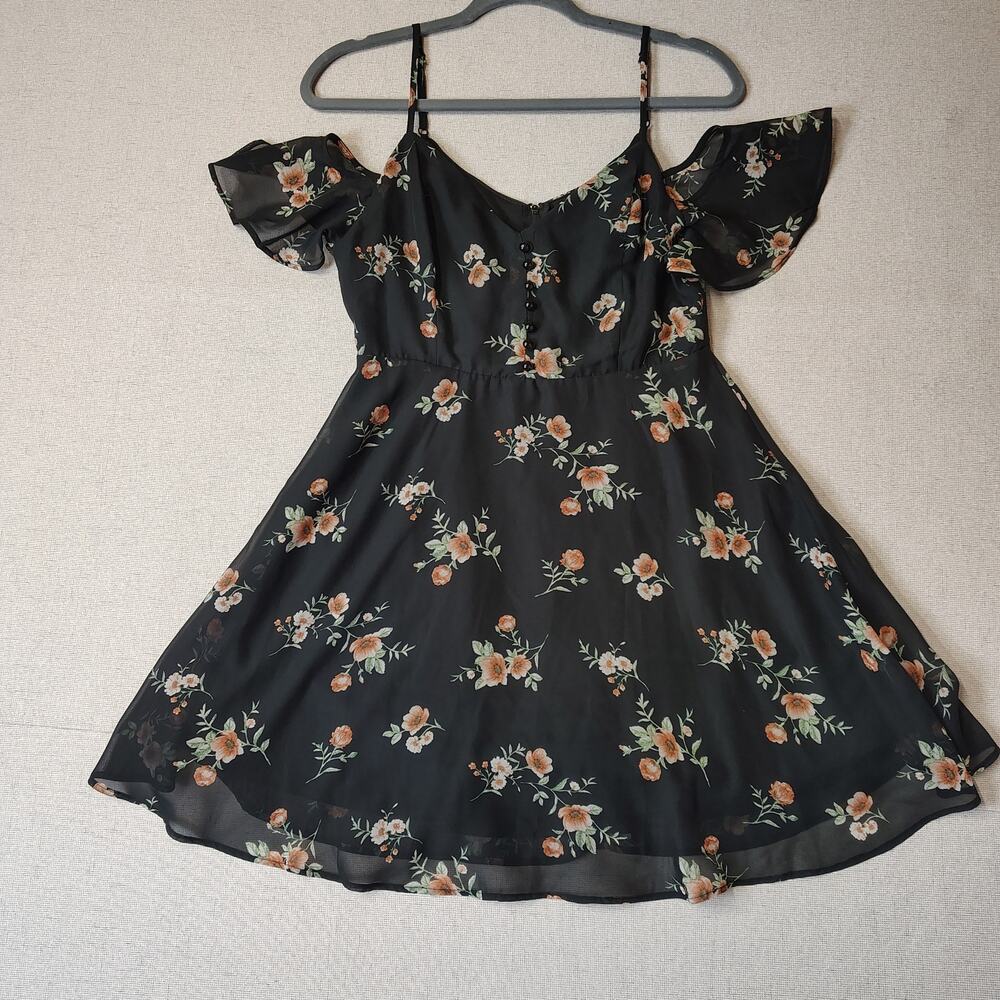 Charlotte Russe M Black Floral Cold Shoulder Fit Flare Dress Coquette Romantic
